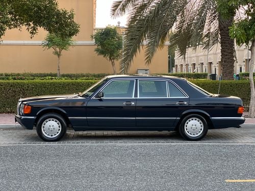 Mercedes-Benz 560 W126 560 SEL Japan Spec
