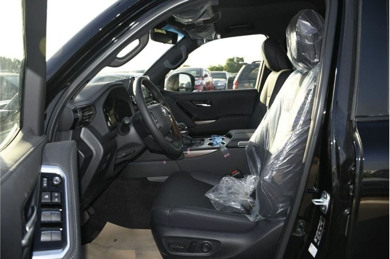 تويوتا لاند كروزر LC300 4.0 GXR WITH LEATHER AND POWER SEATS