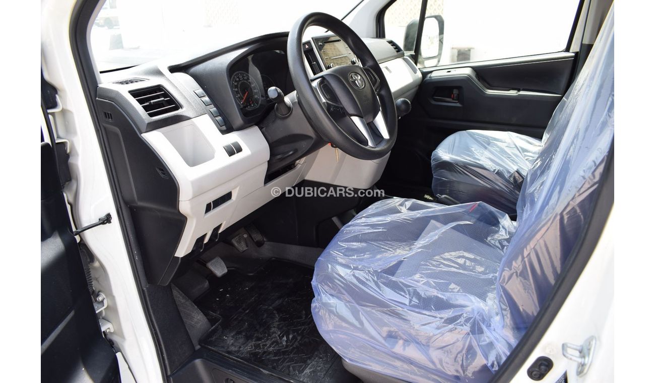 Toyota Hiace GLS - High Roof Toyota Hiace Highroof Bus 13 seater 3.5L, model:2020. Only done 83000 km