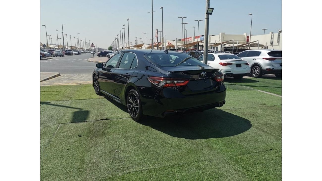 Toyota Camry 2021 Toyota Camry SE (XV70), 4dr sedan, 2.5L 4cyl Petrol, Automatic, Front Wheel Drive