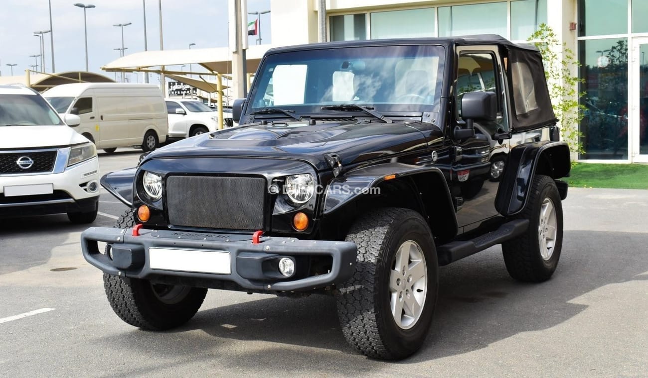 Used Jeep Wrangler Manual Transmission 2014 for sale in Dubai 577503