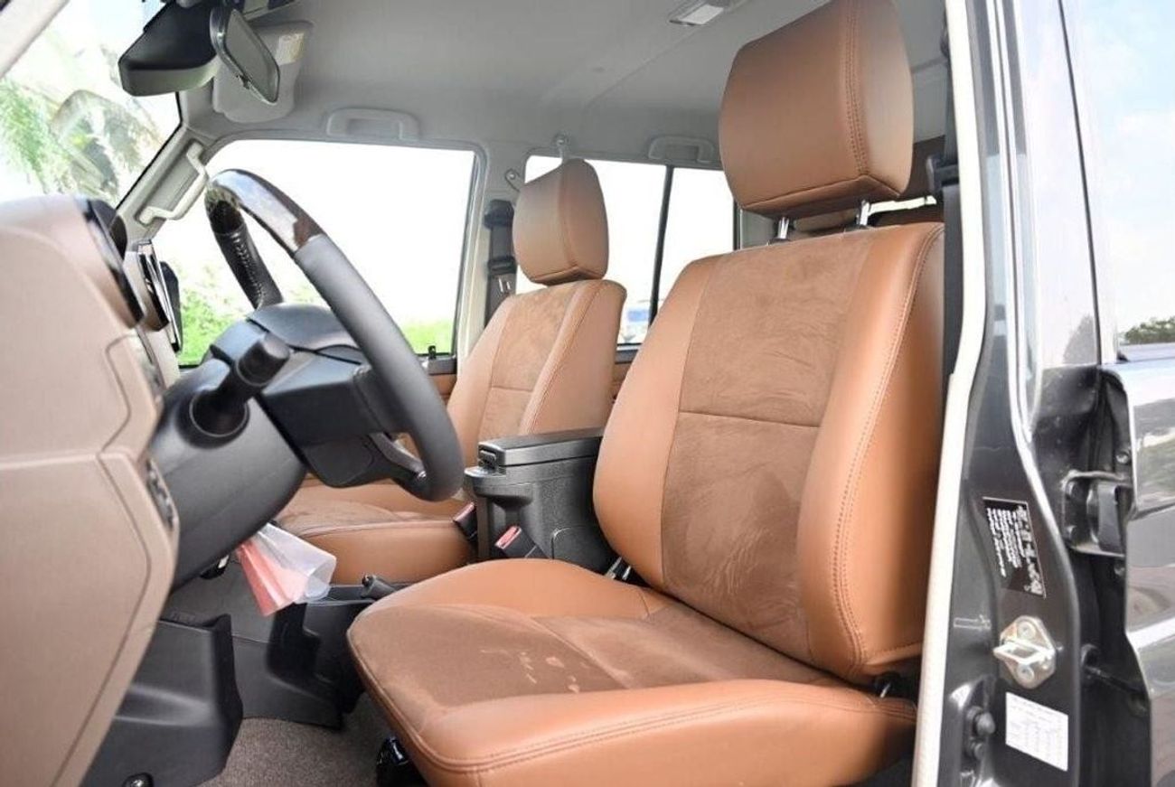 Toyota Land Cruiser 70 SDLX V6 4.0L PETROL 4WD 5-SEATER AUTOMATIC