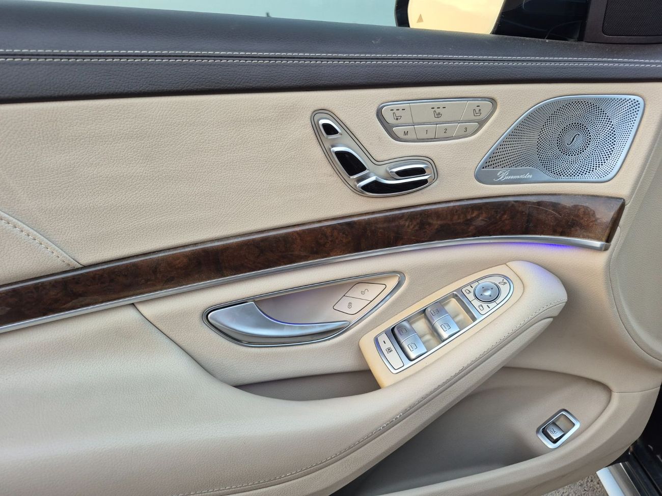 مرسيدس بنز S 550