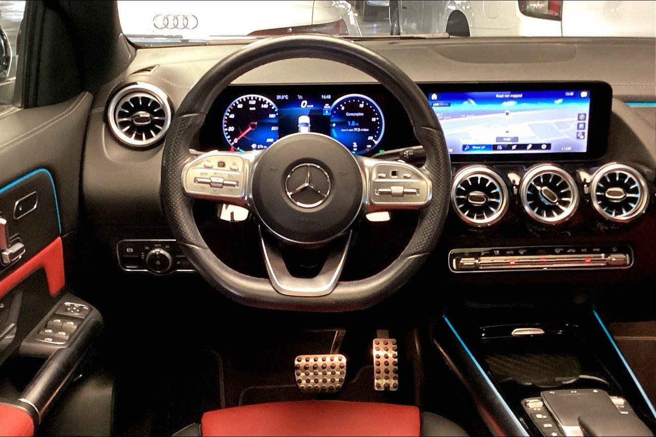 Mercedes-Benz GLA 200 Premium | Guaranteed Warranty | 0 Down Payment