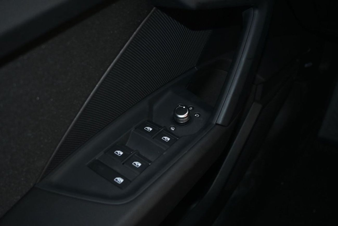 Audi A3 S Line 35TFSI 1.4L Turbo, Petrol Model 2024, Color White