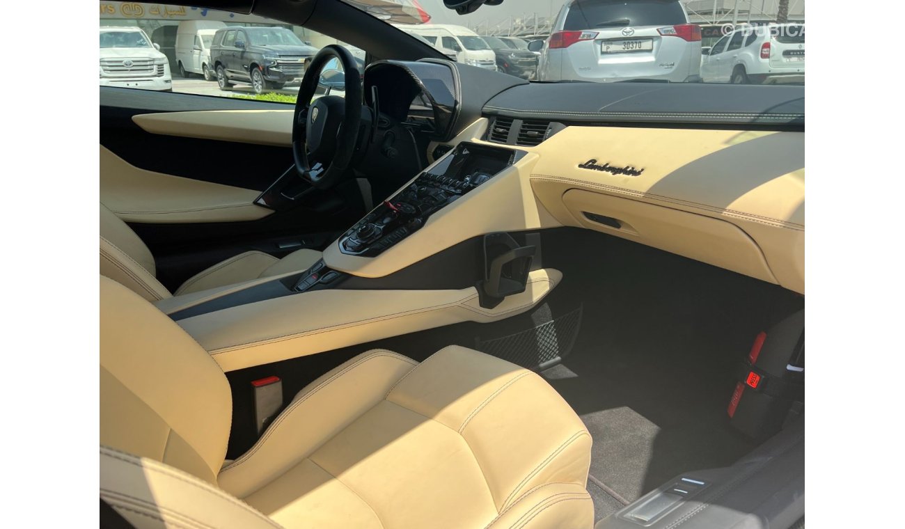 لمبرجيني أفينتادور LAMBORGHINI AVENTADOR 2019 LOW MILAGE