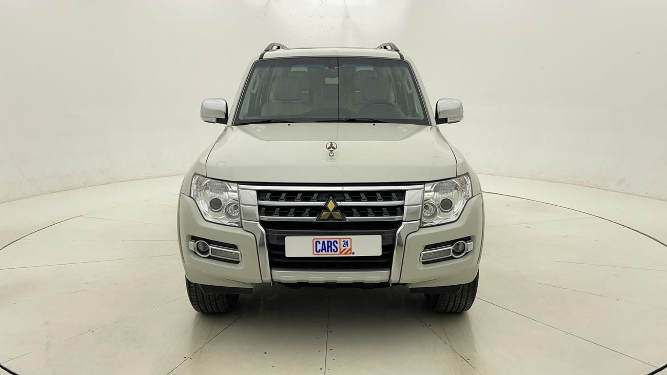 ميتسوبيشي باجيرو GLS MIDLINE 3 | بدون دفعة مقدمة | اختبار القيادة في المنزل