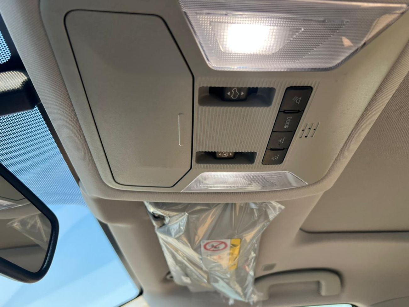 Toyota RAV4 toyota rav4 - hybrid