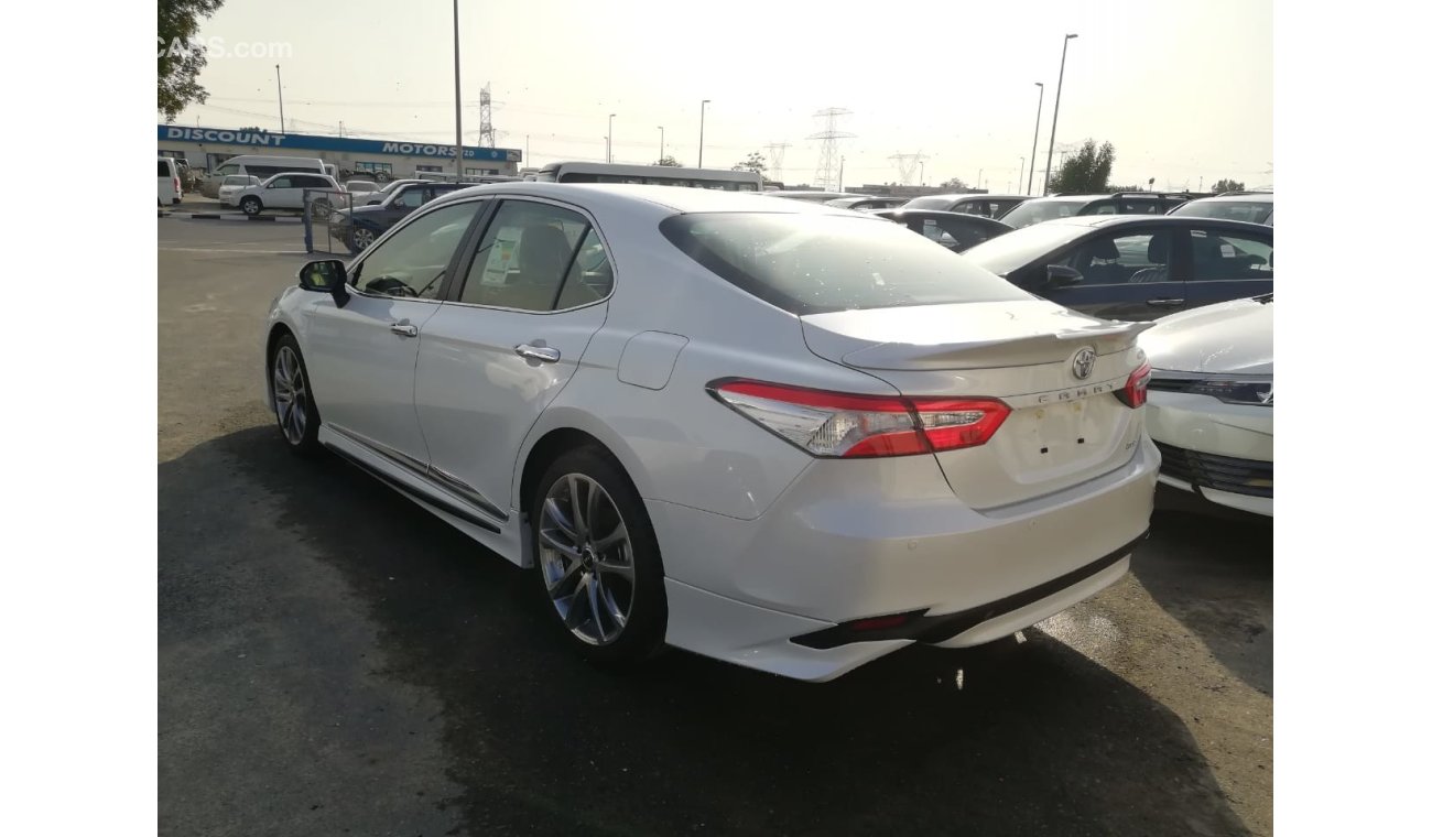 Toyota Camry CAMRY 2.5 L GLE. TRD EDITION