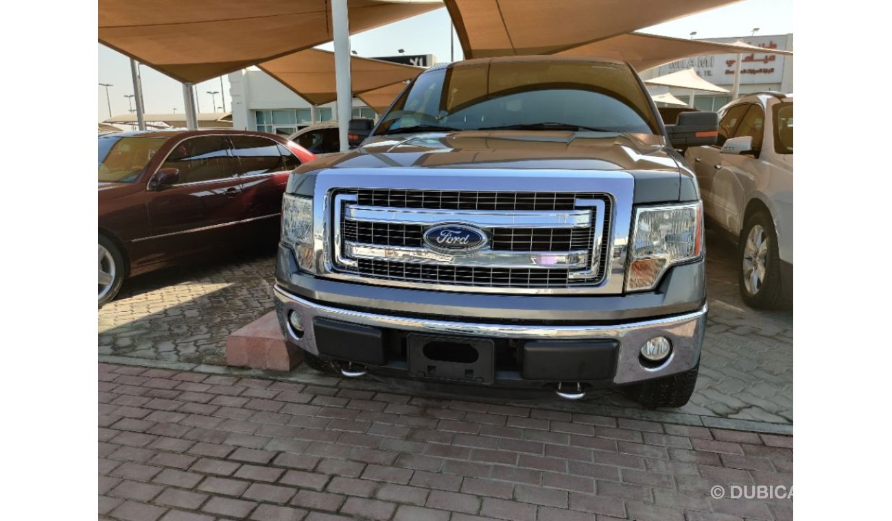 Ford F-150 2014  Model gulf specs clean car