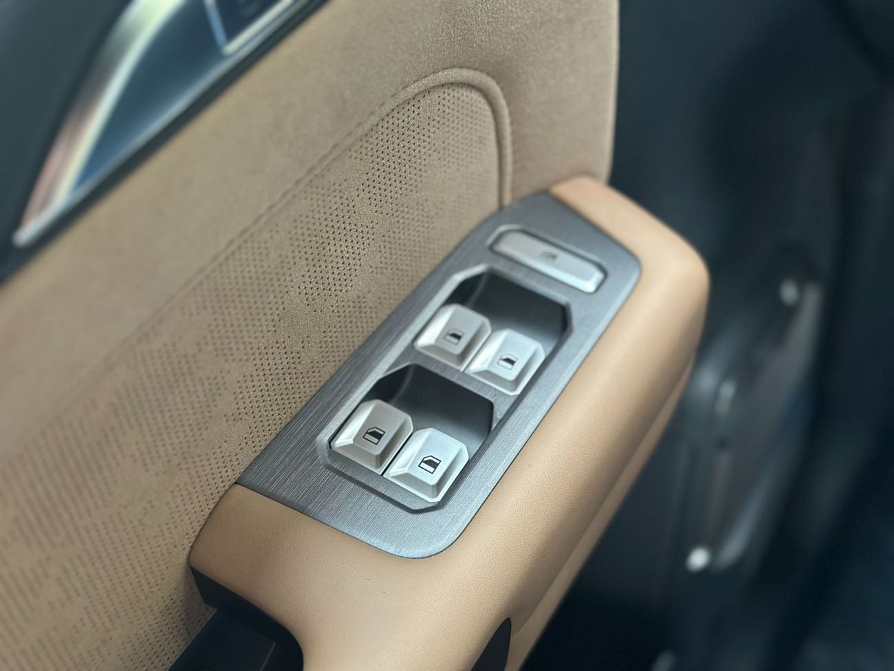 Jetour T2 LUXURY PLUS ( Export Only )