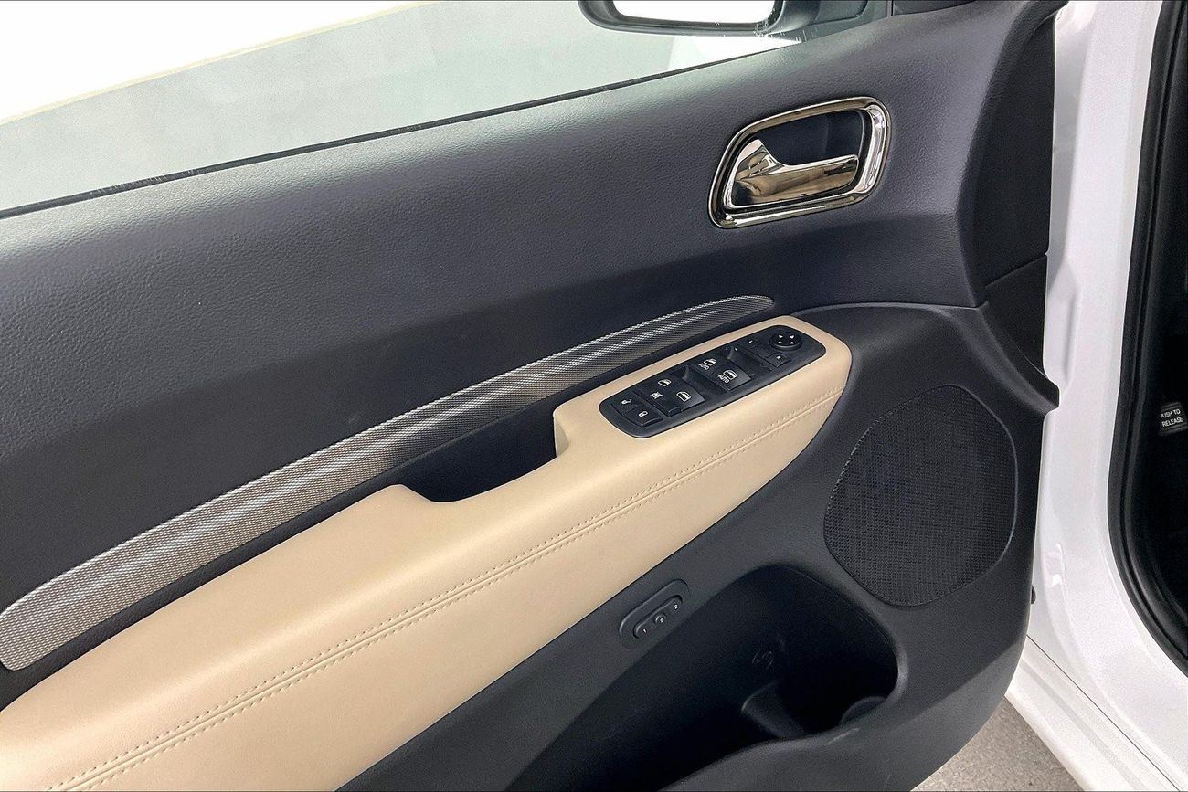 ميتسوبيشي باجيرو GLS Midline | شامل الضمان | 0 ﺪﻔﻋﺓ ﺃﻮﻟﻯ