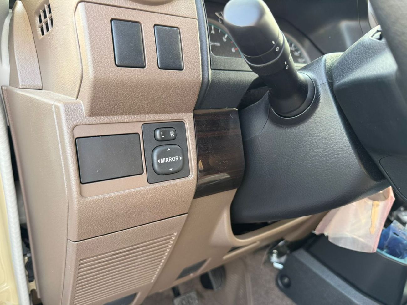 Toyota Land Cruiser 70 TOYOTA LC76 HARDTOP 5 DOORS 4.0L PETROL V6 MID OPTION M/T 2025 MODEL