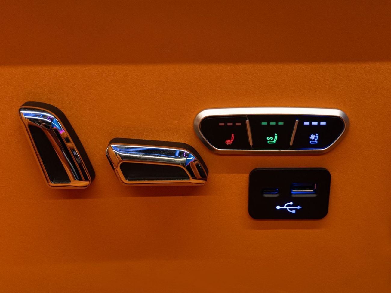 تويوتا هاياس Built by Barugzai | 1 Year Interior Warranty + Agency Warranty