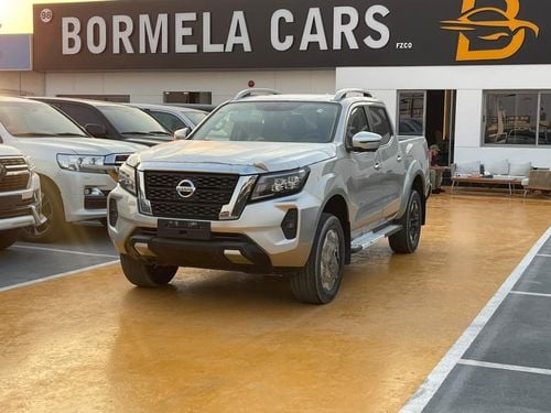 Nissan Navara G 2.5L 4WD M/T Nissan Navara Double Cab  2.5L Petrol 4WD 5 Seater MT