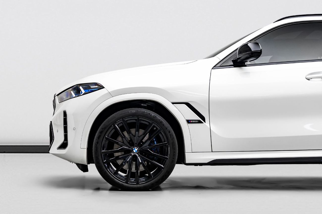 BMW X6 2024 BMW X5 M60i, July 2027 BMW Warranty + Service Contract, Low KMs, GCC