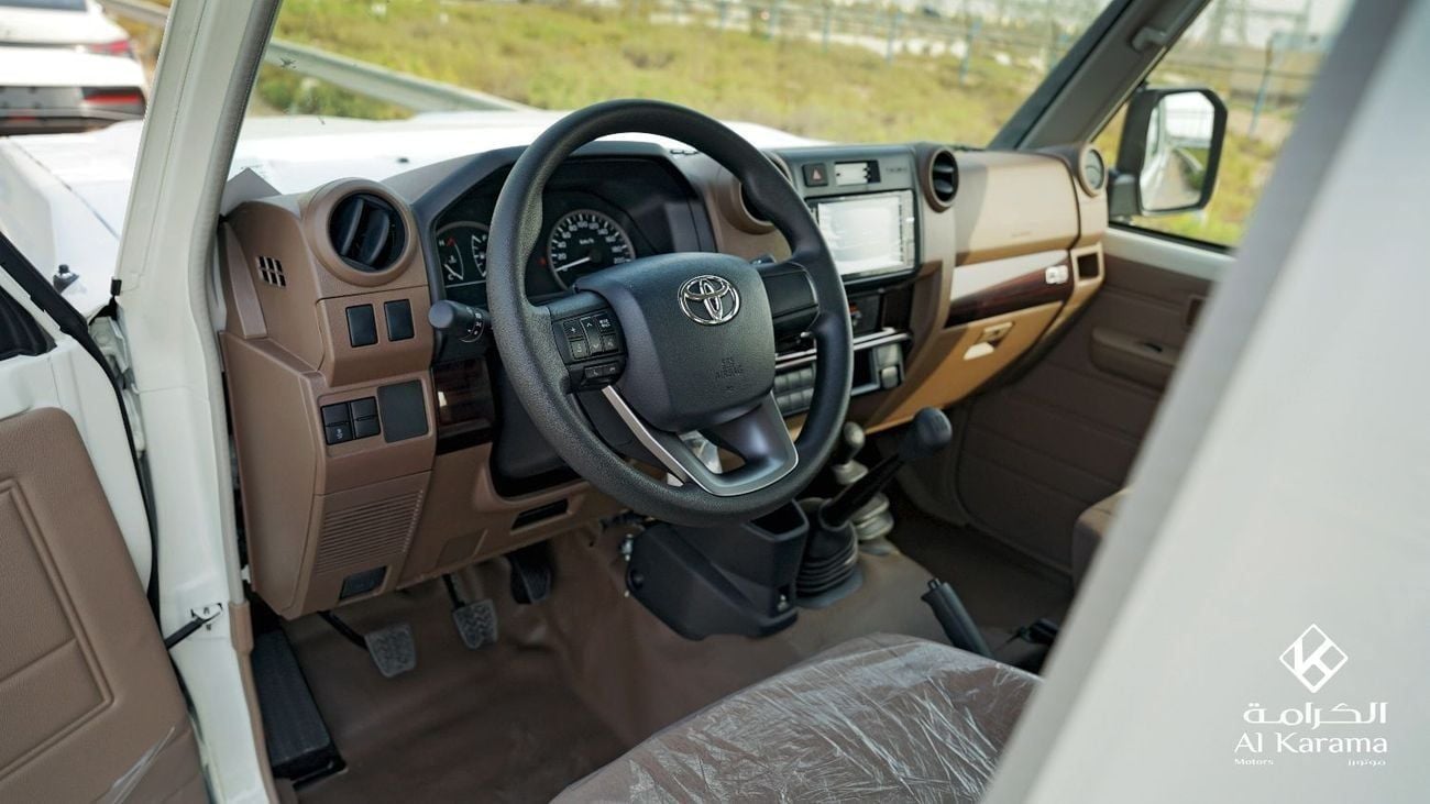 تويوتا لاند كروزر بيك آب LC79 | 2.8L Turbo  | GCC | Manual 4x4 | Double Cabin
