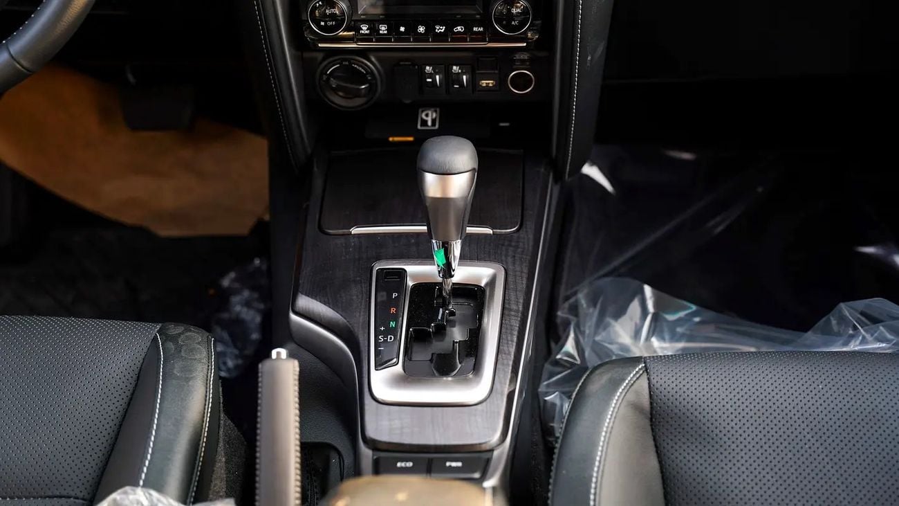 Toyota Fortuner SR5 4.0L V6 GCC Specs