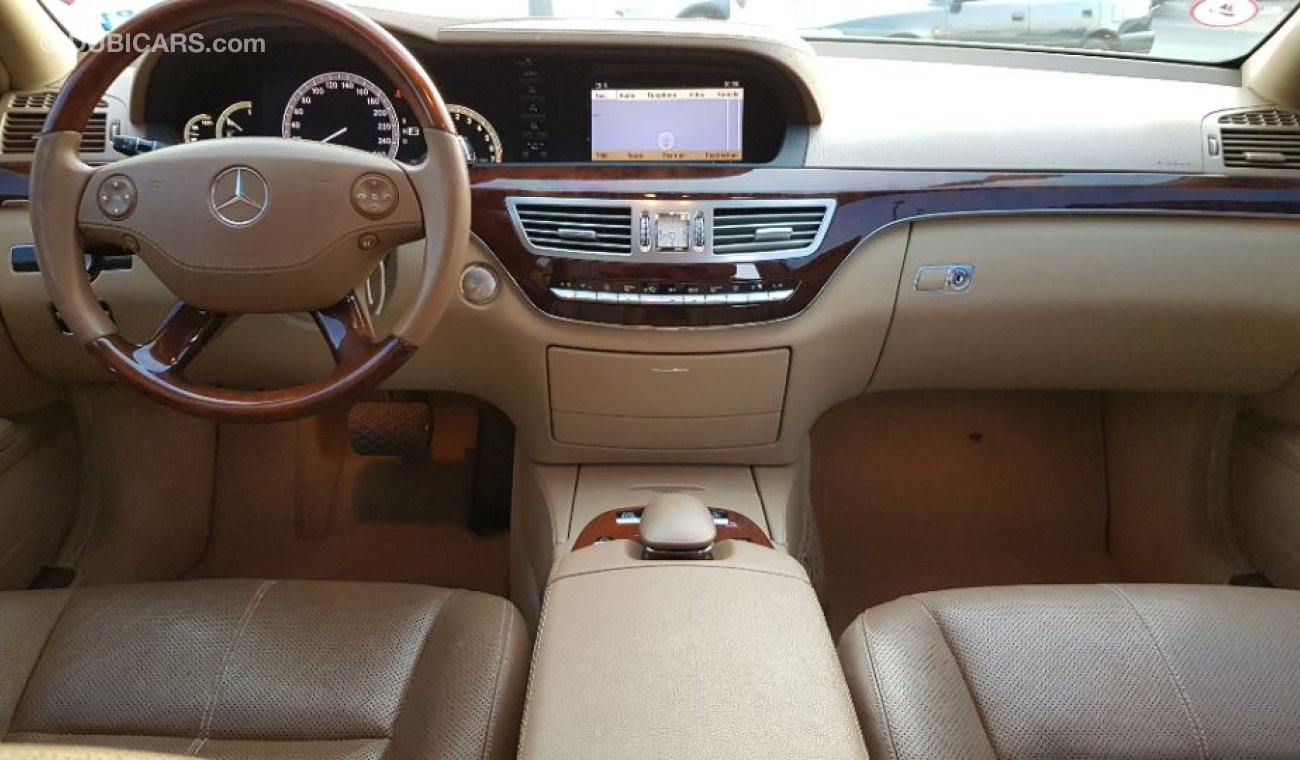 مرسيدس بنز S 500 2009 Full options Gcc specs kit AMG63  clean car