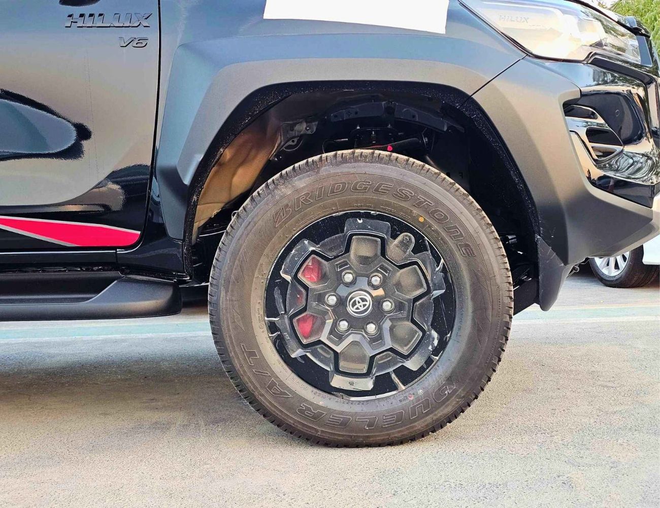 Toyota Hilux GR SPORT WIDE BODY /4.0L V6 PETROL/OVER FENDER/BLIND SPOT/360*CAMERA/DRIVER PWR SEATS (CODE #H4GRY)