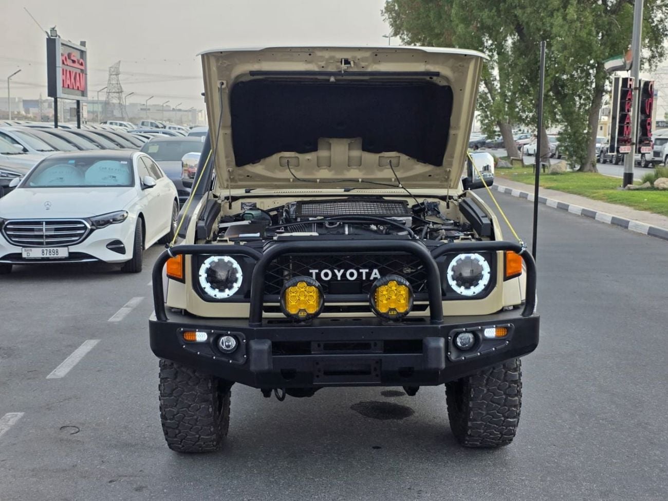 Toyota Land Cruiser Pick Up