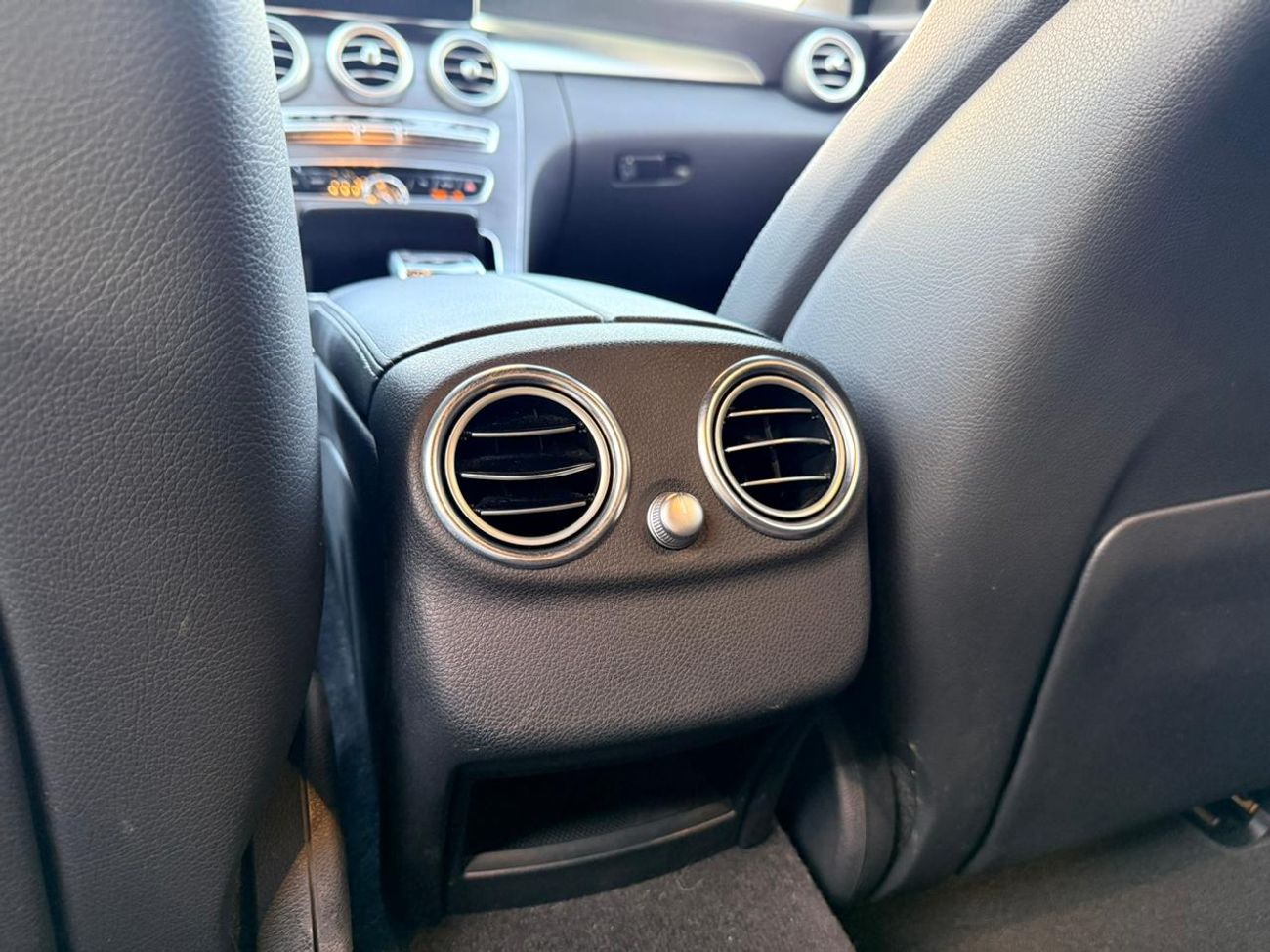 مرسيدس بنز C 200