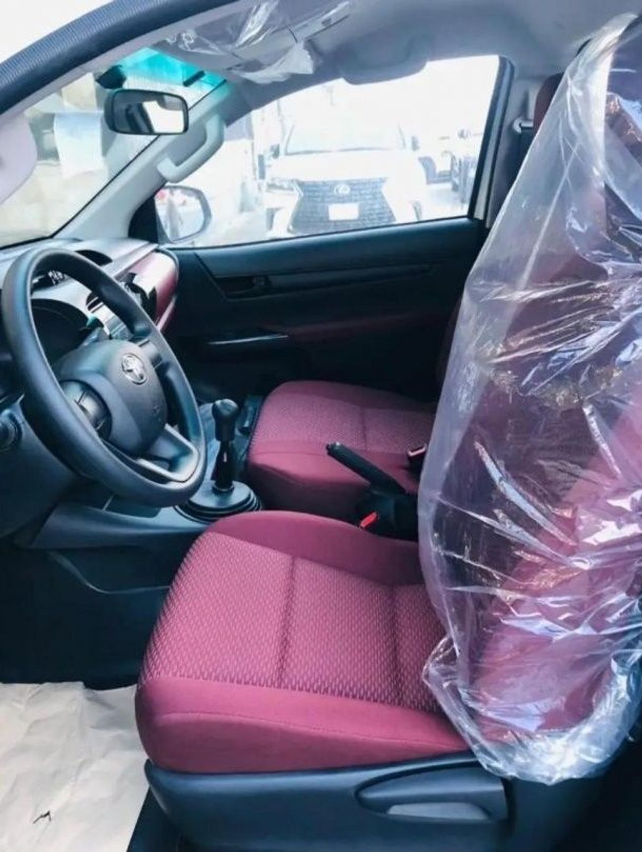 Toyota Hilux GLX 2400CC MANUAL 4WD SC DIESEL ZERO KM