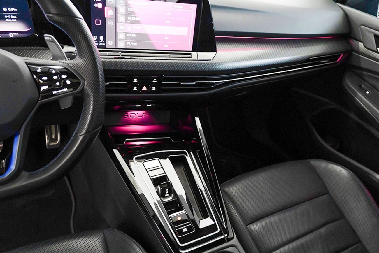 Volkswagen Golf R Base 2.0T