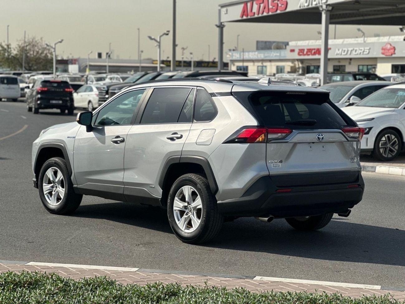 Toyota RAV4 Hybrid XLE 2.5L XLE premium
