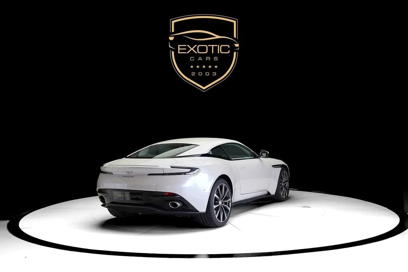 Aston Martin DB11 AMR Std 5.2L