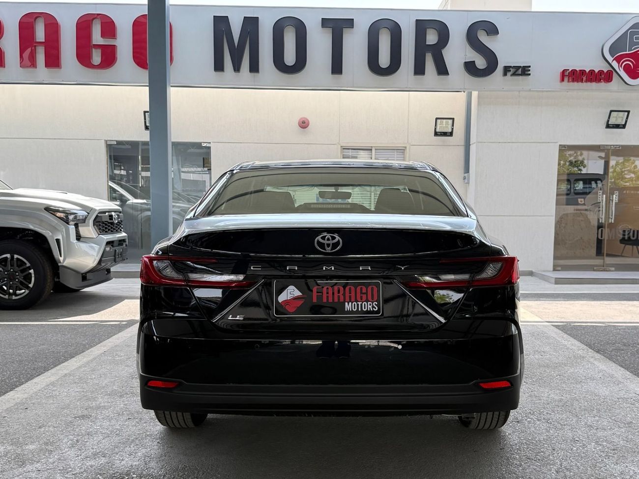 Toyota Camry LE 2.5 MADE IN JAPAN *EXPORT ONLY**التصدير فقط خارج الخليج***
