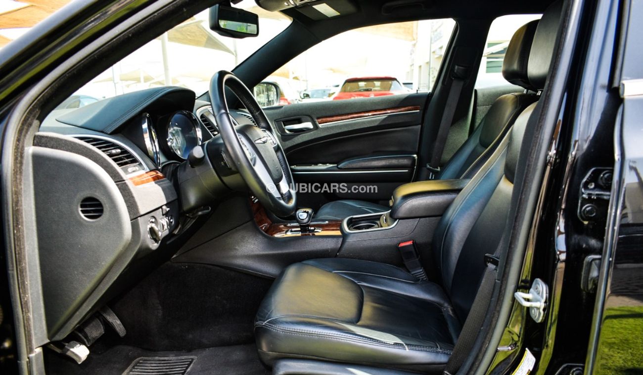 Chrysler 300C Import SRT No. 2 cruise control without accidents, fingerprint, electric mirrors, cruise control, in