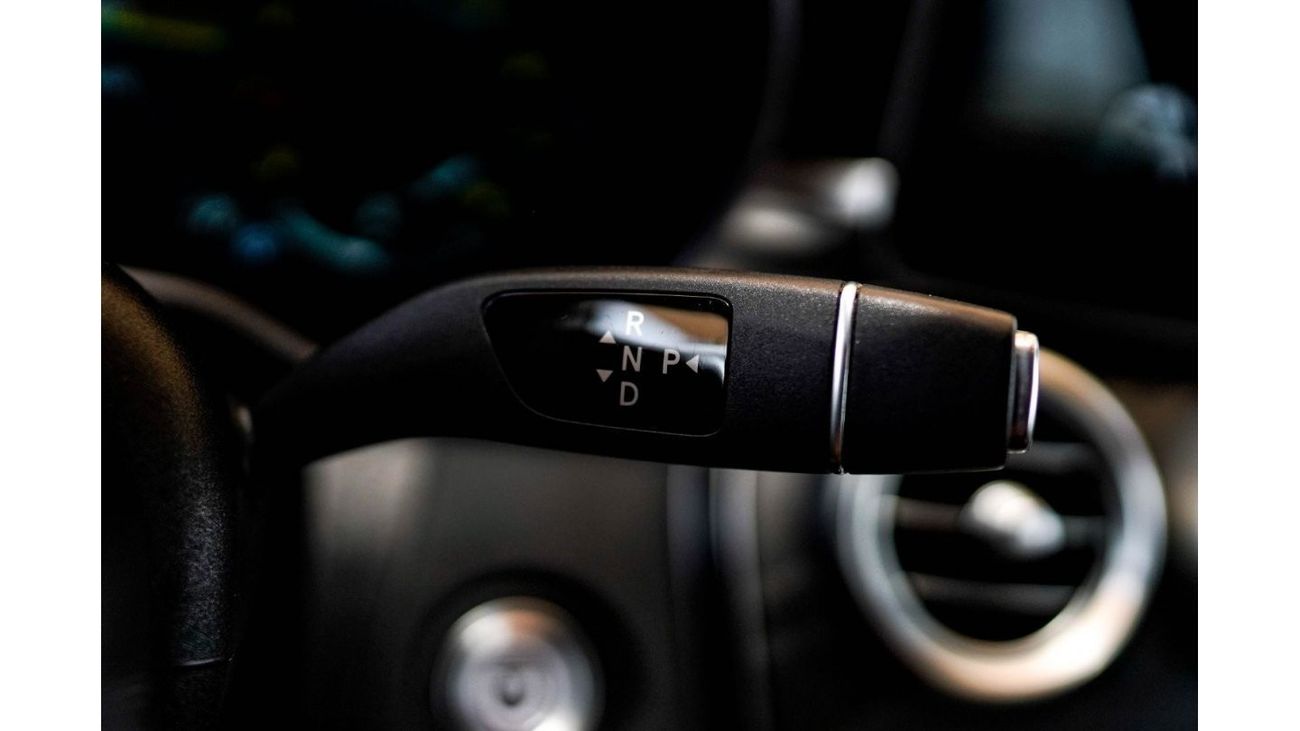 مرسيدس بنز C 200 بريميوم