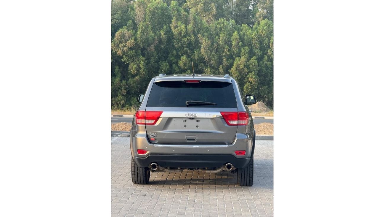 Jeep Grand Cherokee Overland jeep grand cherokee 2013 model