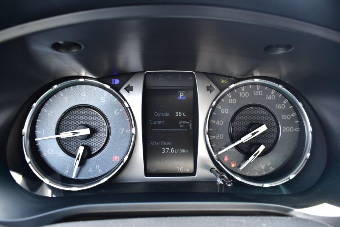 تويوتا هيلوكس 2025 MODEL TOYOTA HILUX DOUBLE CAB GLS-G 2.7L 4X2 AUTOMATIC