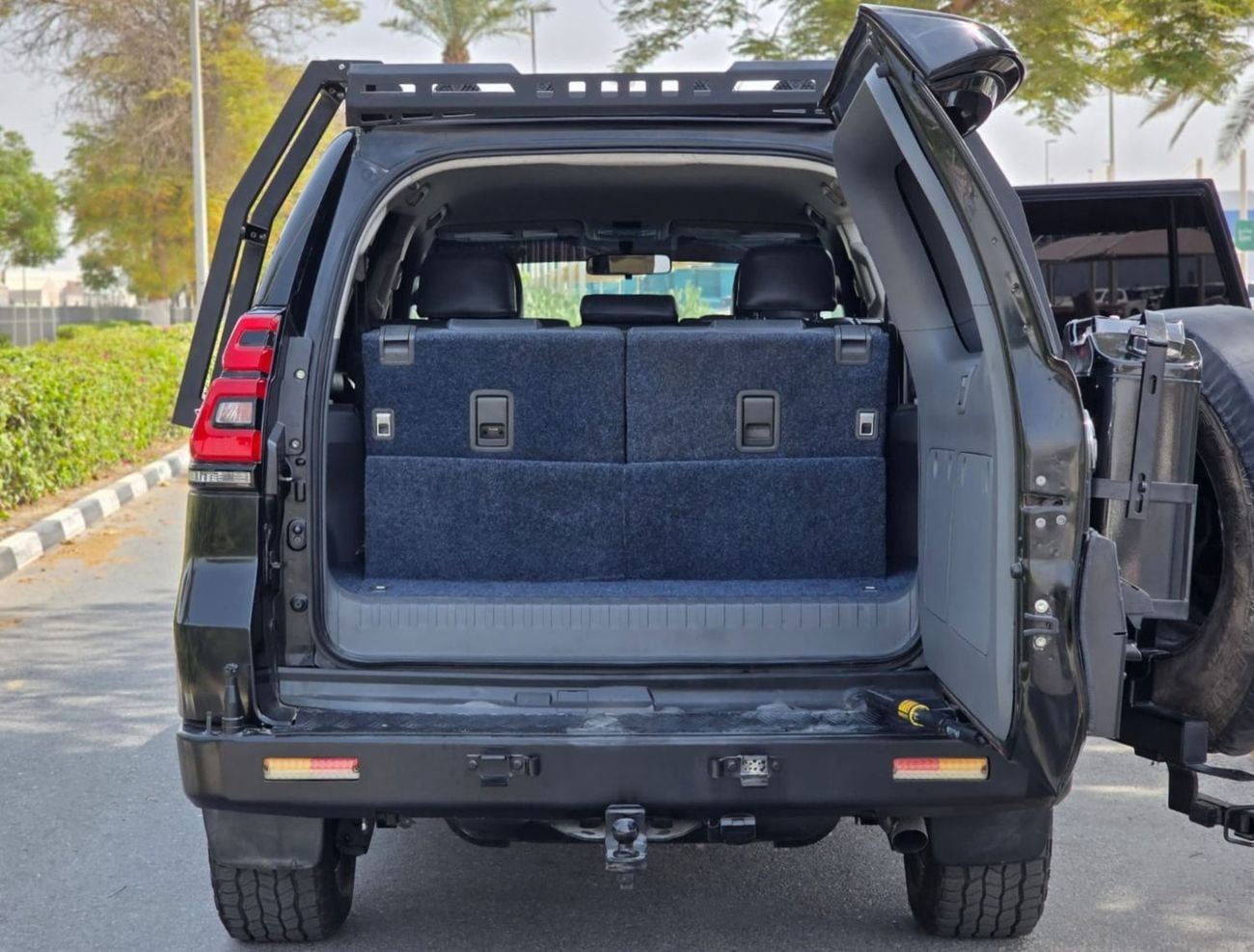 Toyota Prado 4WD - 3.0 Diesel Engine - MT