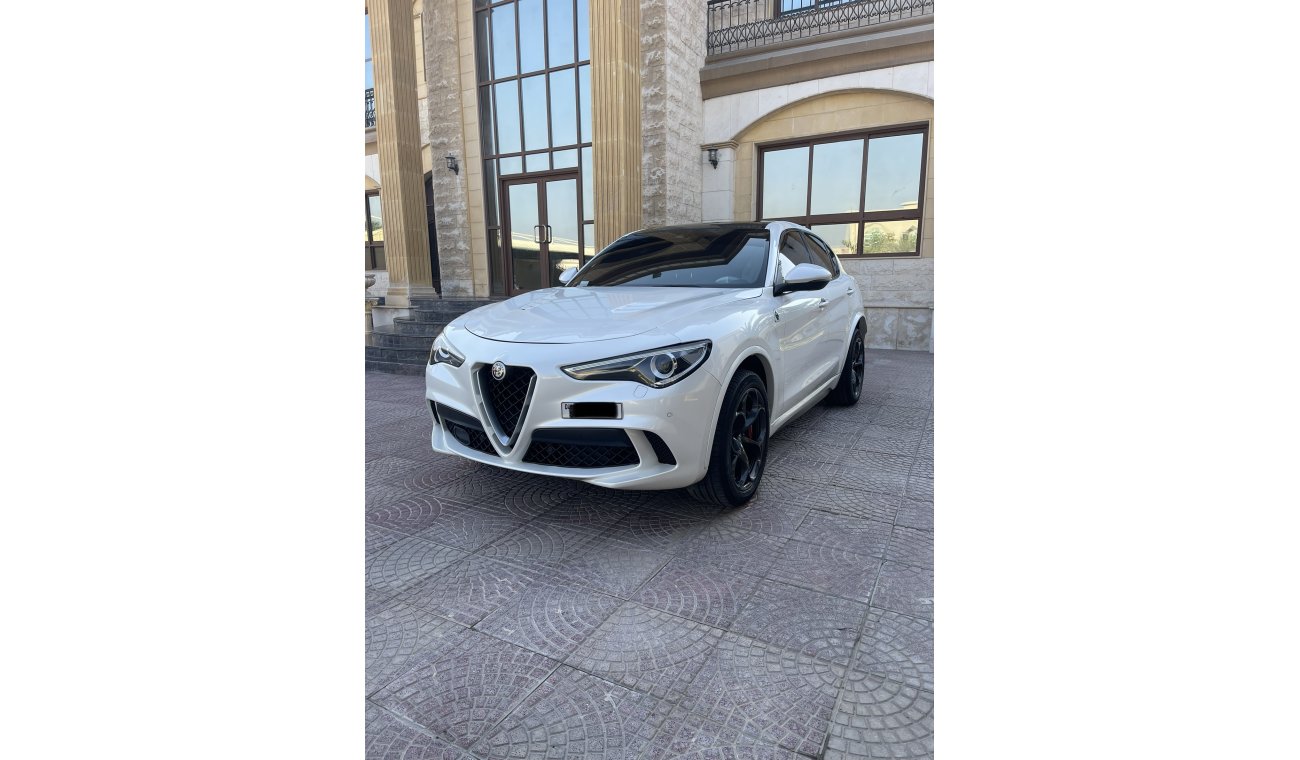 Alfa Romeo Stelvio QV 2.9L  505HP 2019