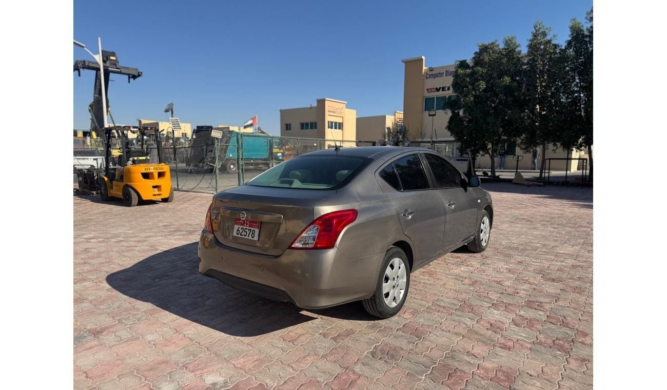 Nissan Sunny SV
