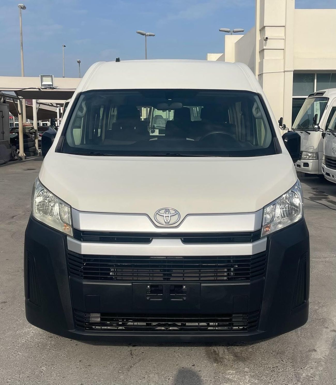 Toyota Hiace Commuter GL High Roof