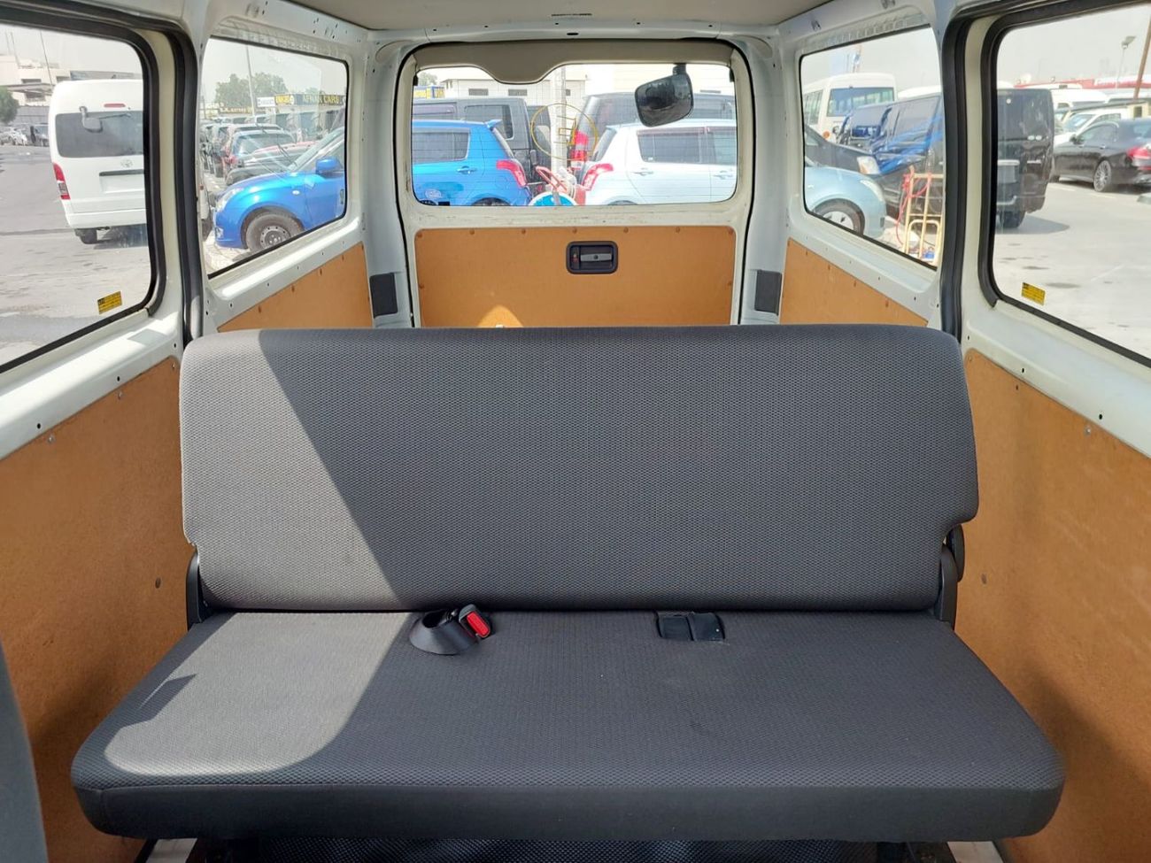 تويوتا هاياس (RAMADAN OFFER) TOYOTA HIACE VAN RHD 2010 MODEL 2.0 L PETROL AUTOMATIC(PM15913)