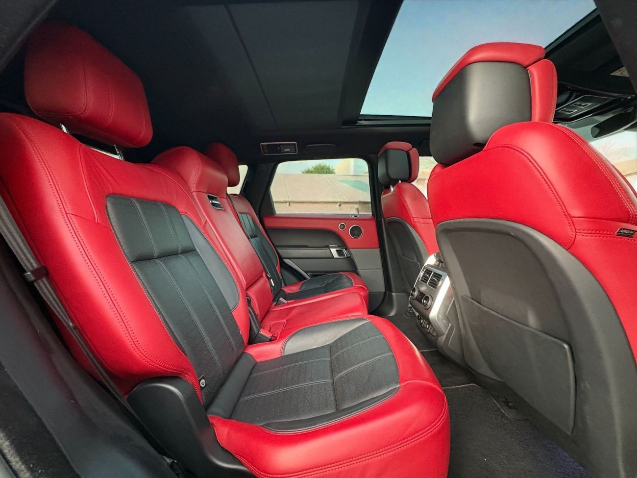 Land Rover Range Rover Sport HSE 3.0L (335 HP) V6 | 2021 | GCC SPECS | AED 3,440 / MONTH