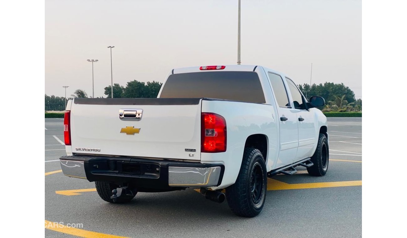 Chevrolet Silverado Chevrolet Silverado pick up 4 door perfect condition