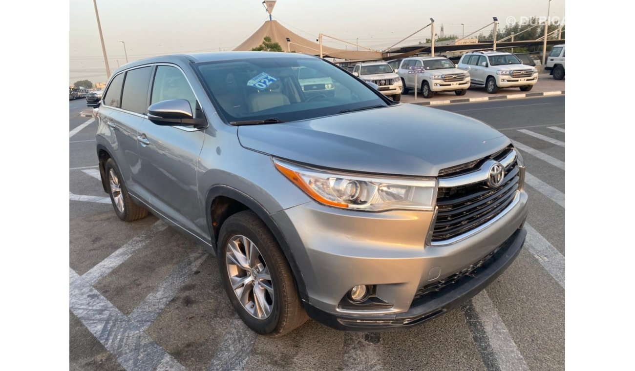 Toyota Highlander 2015 TOYOTA HIGHLANDER LE AWD / MID OPTION