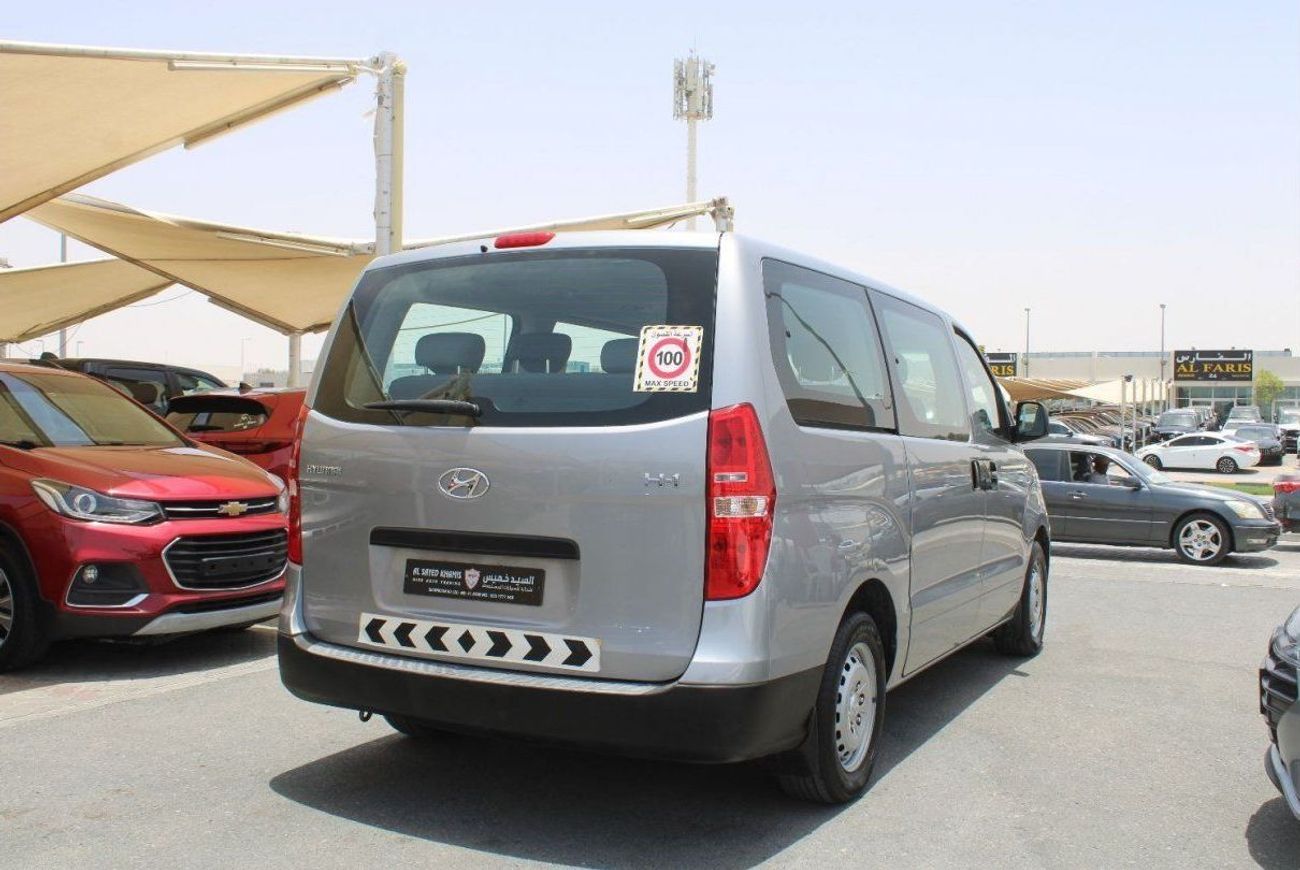 Hyundai H-1 Hyundai H1 - 2019 - GCC - Accident-Free - 2.4L  - (9 Seats) - Excellent Condition