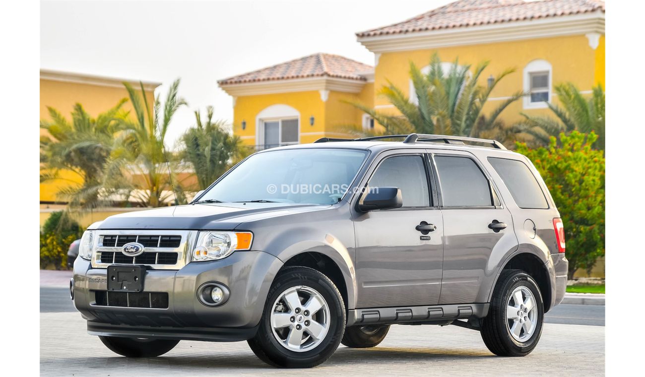 Used Ford Escape 2012 for sale in Dubai 174330