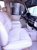 Toyota Land Cruiser تويوتا لاند كروزر ربع موديل خليجي جير عادي