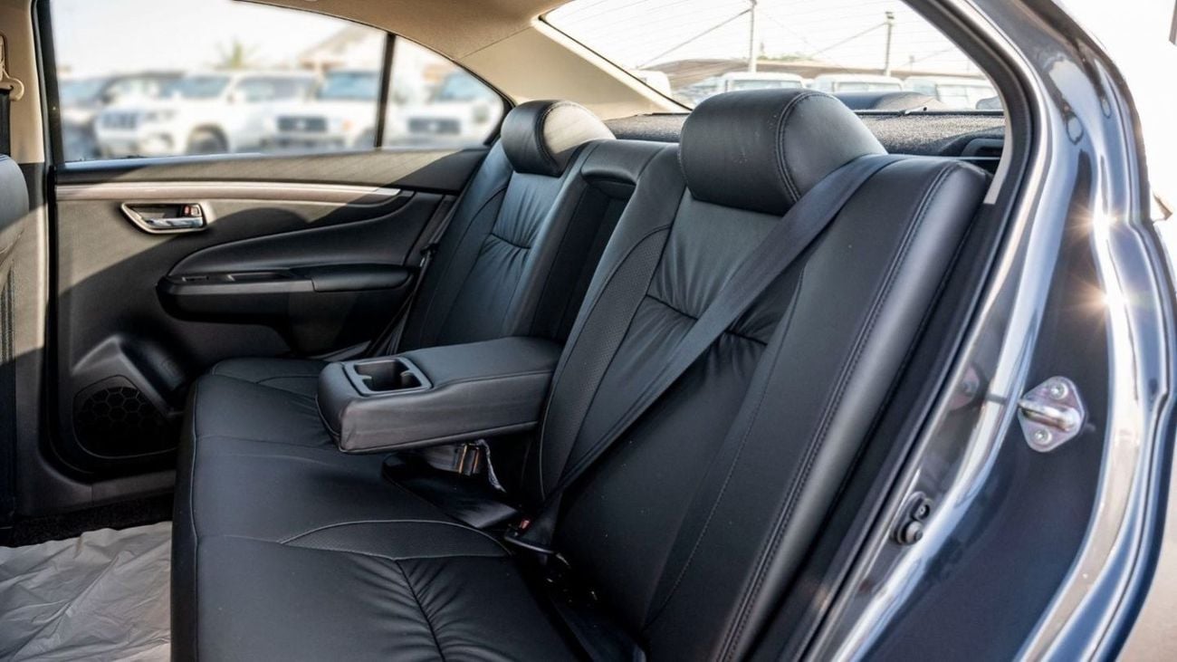 تويوتا بيلتا 1.5P AT MY2023 – GREY