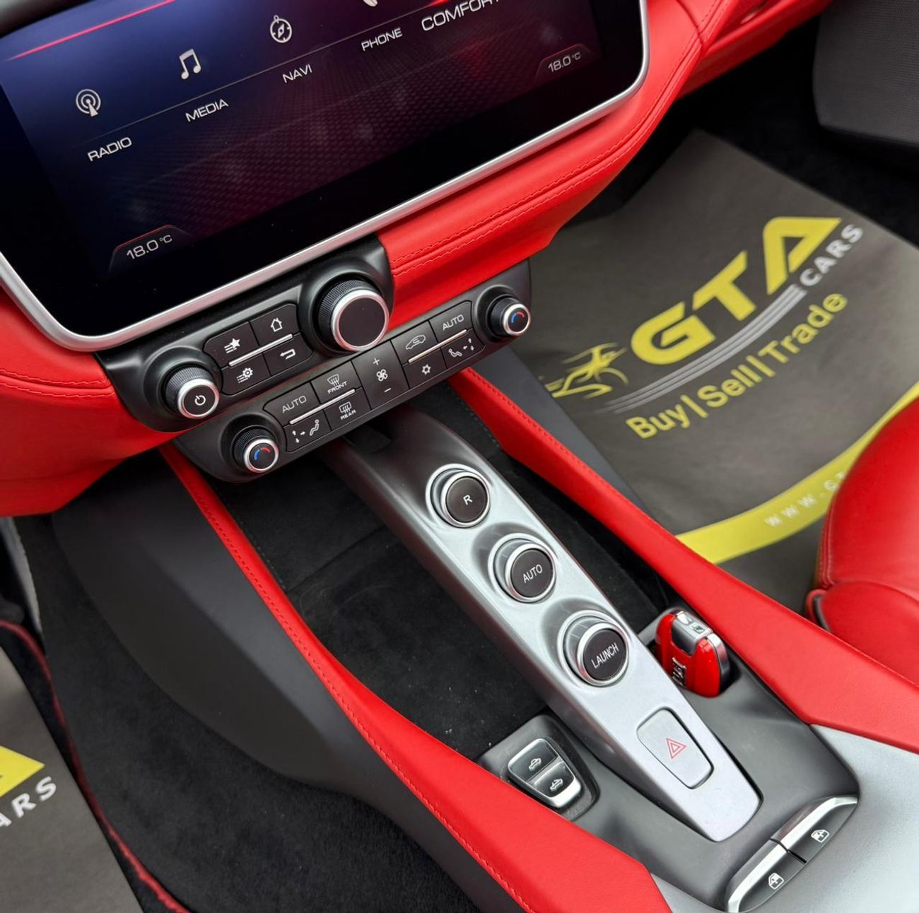 فيراري بورتوفينو Std 3.9L 2019 Ferrari Portofino