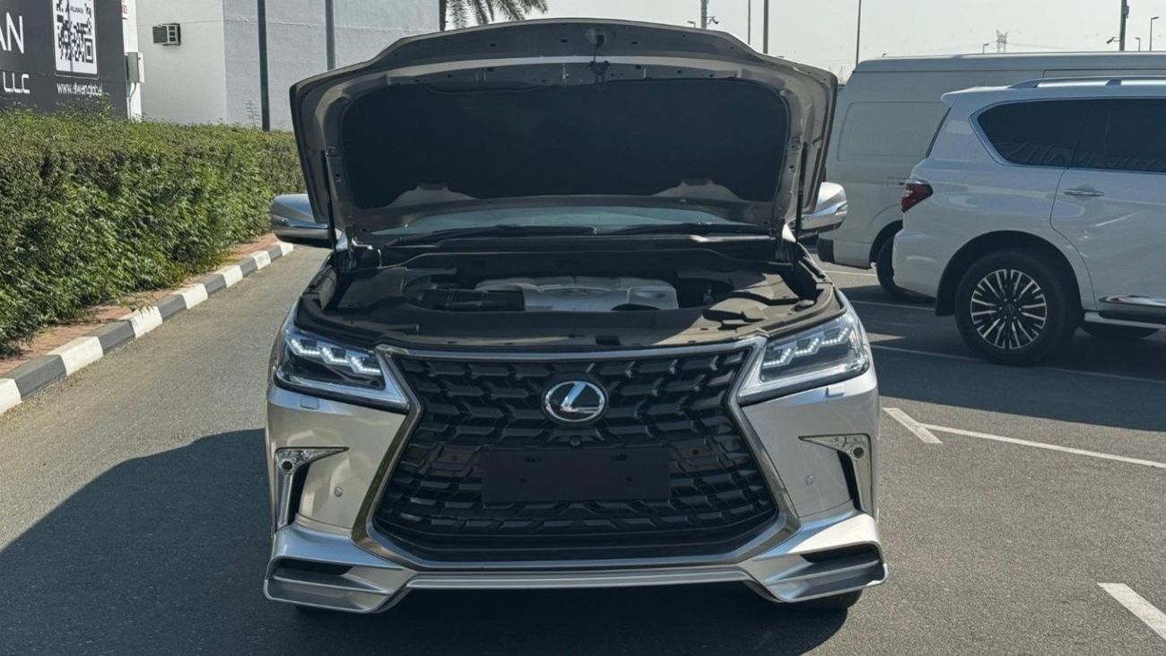 لكزس LX 570 Petrol 5.7 Liter Right Hand Drive Automatic Gear T.V With 4 Cameras
