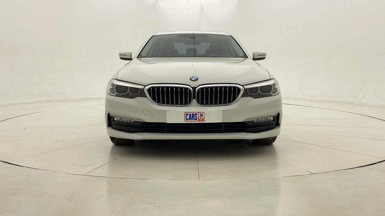 بي أم دبليو 520i EXECUTIVE 2 | بدون دفعة مقدمة | اختبار القيادة في المنزل